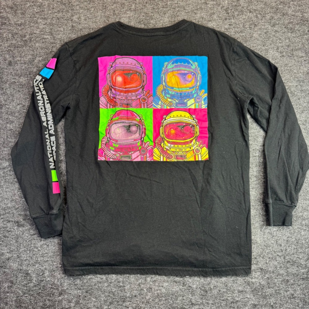 Hyper Space NASA Long Sleeve Shirt Mens‎ Medium Black Pop Art Astronaut Graphic